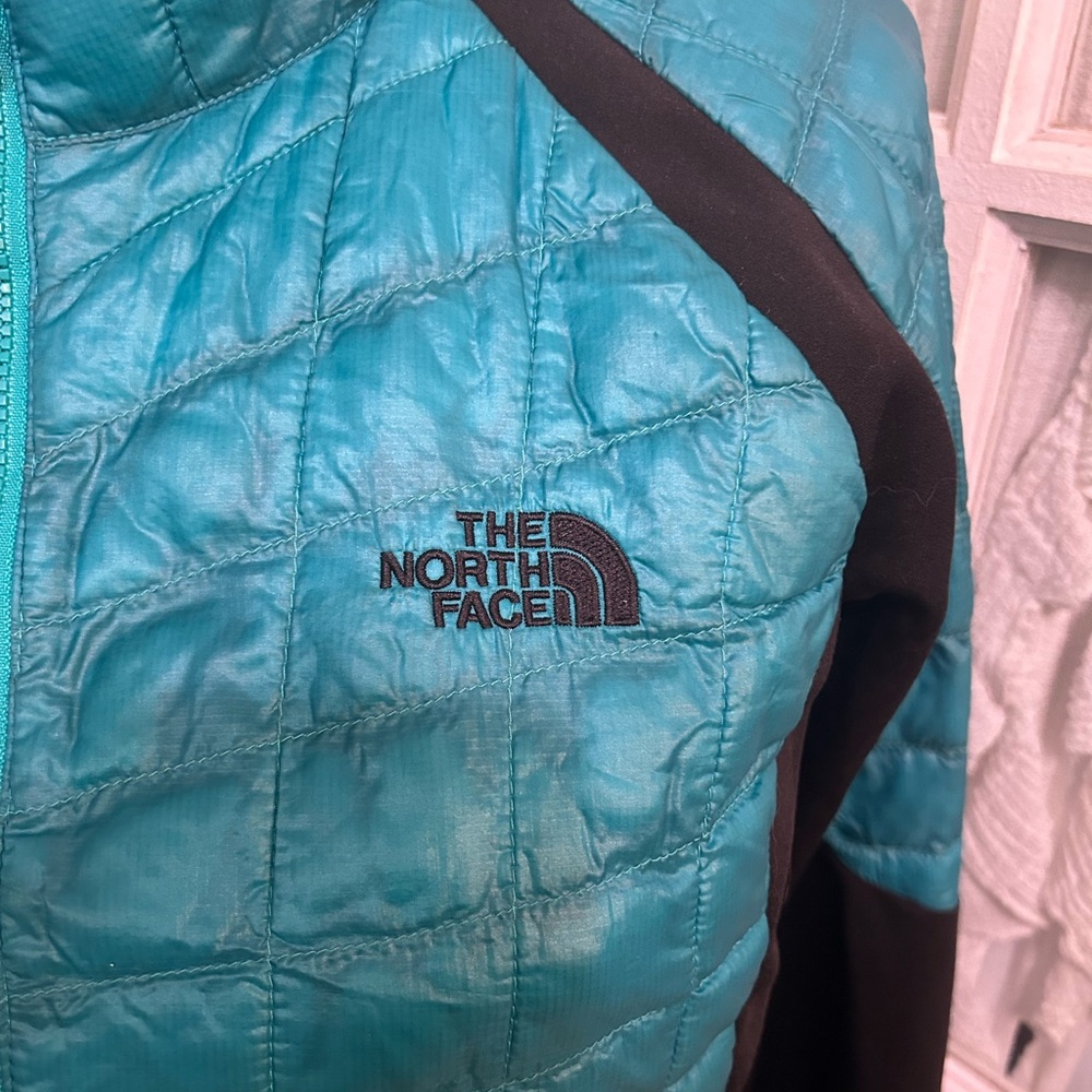 💥SOLD💥 The North Face TNF Thermoball Hybrid Women’s Coat Jacket Medium flaws - Picture 9 of 14